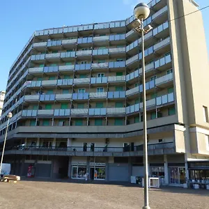 hotel-zeus-lido-di-classe.emilia-romagnahotels.net/